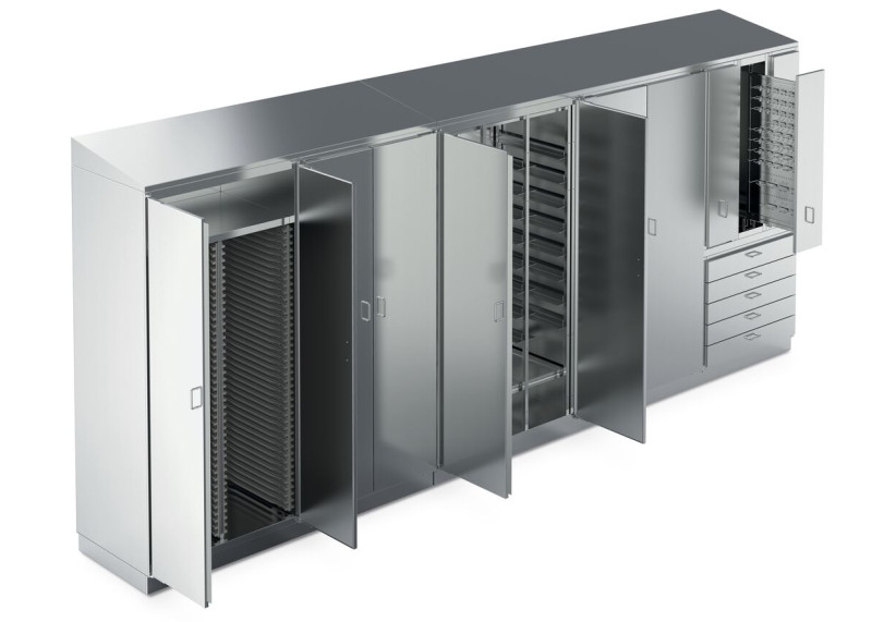 Optimale Lagerlösungen: MediFurn Hoch- und Hängeschränke